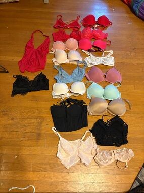 19 bras.  Pink. Aeri. Victoria Secret.  Etc. all our small or 32C 32B